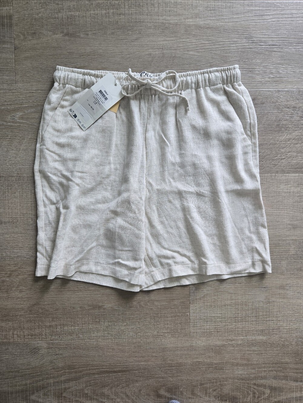 NWT ONLY Linen Drawstring Shorts - Cream